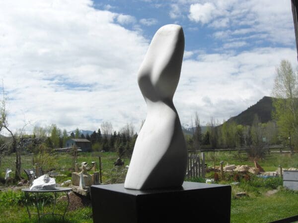 The Belle - Image 4